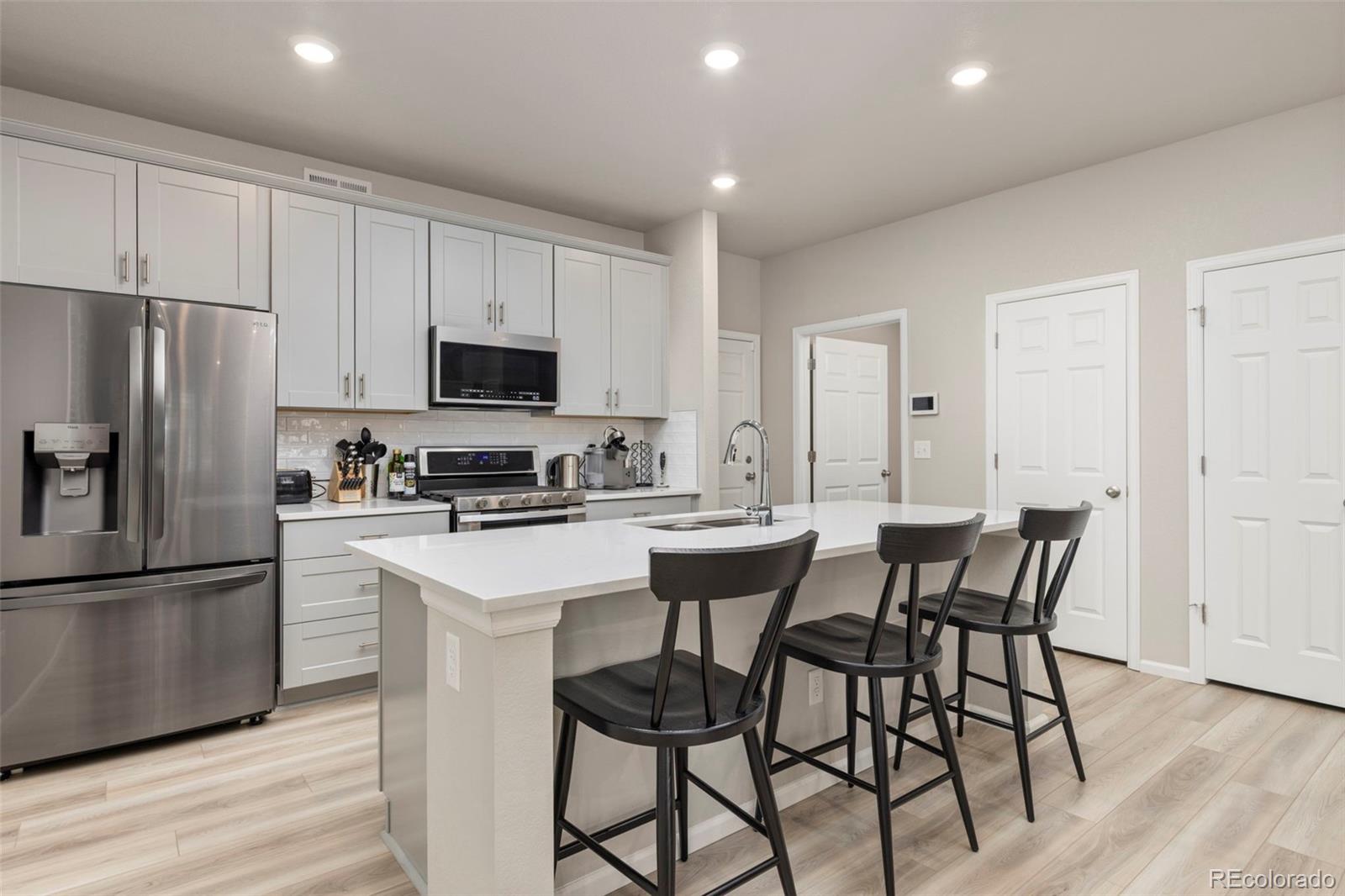 6078 N Lisbon Street