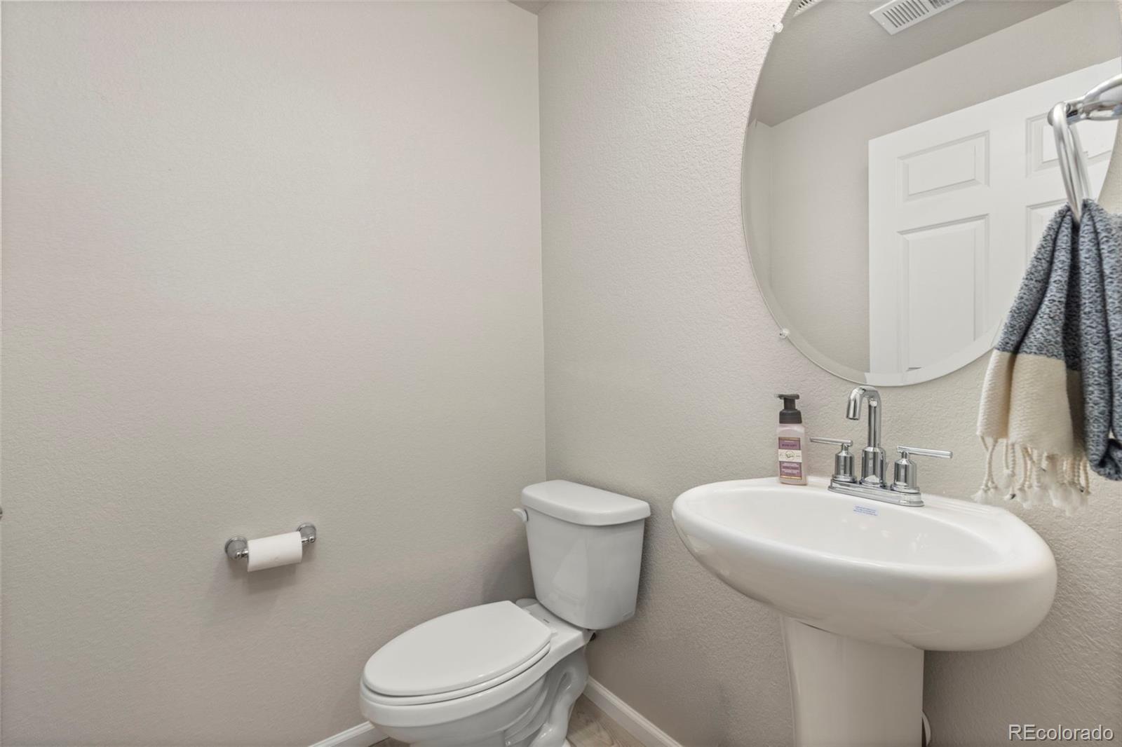 6078 N Lisbon Street