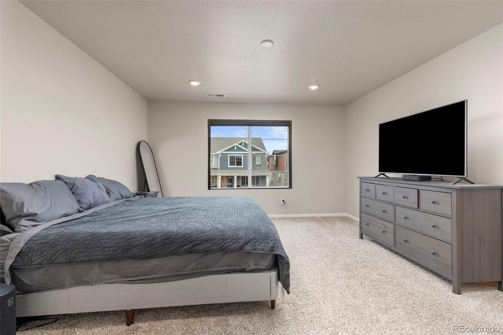 6078 N Lisbon Street