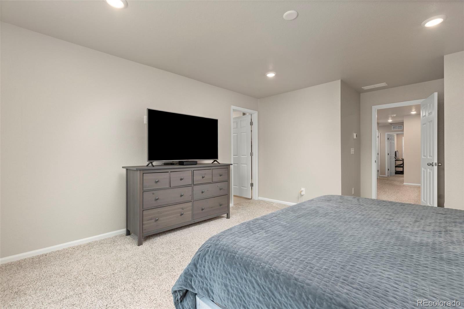 6078 N Lisbon Street