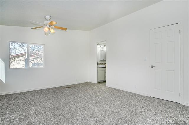 104 Creekside Court