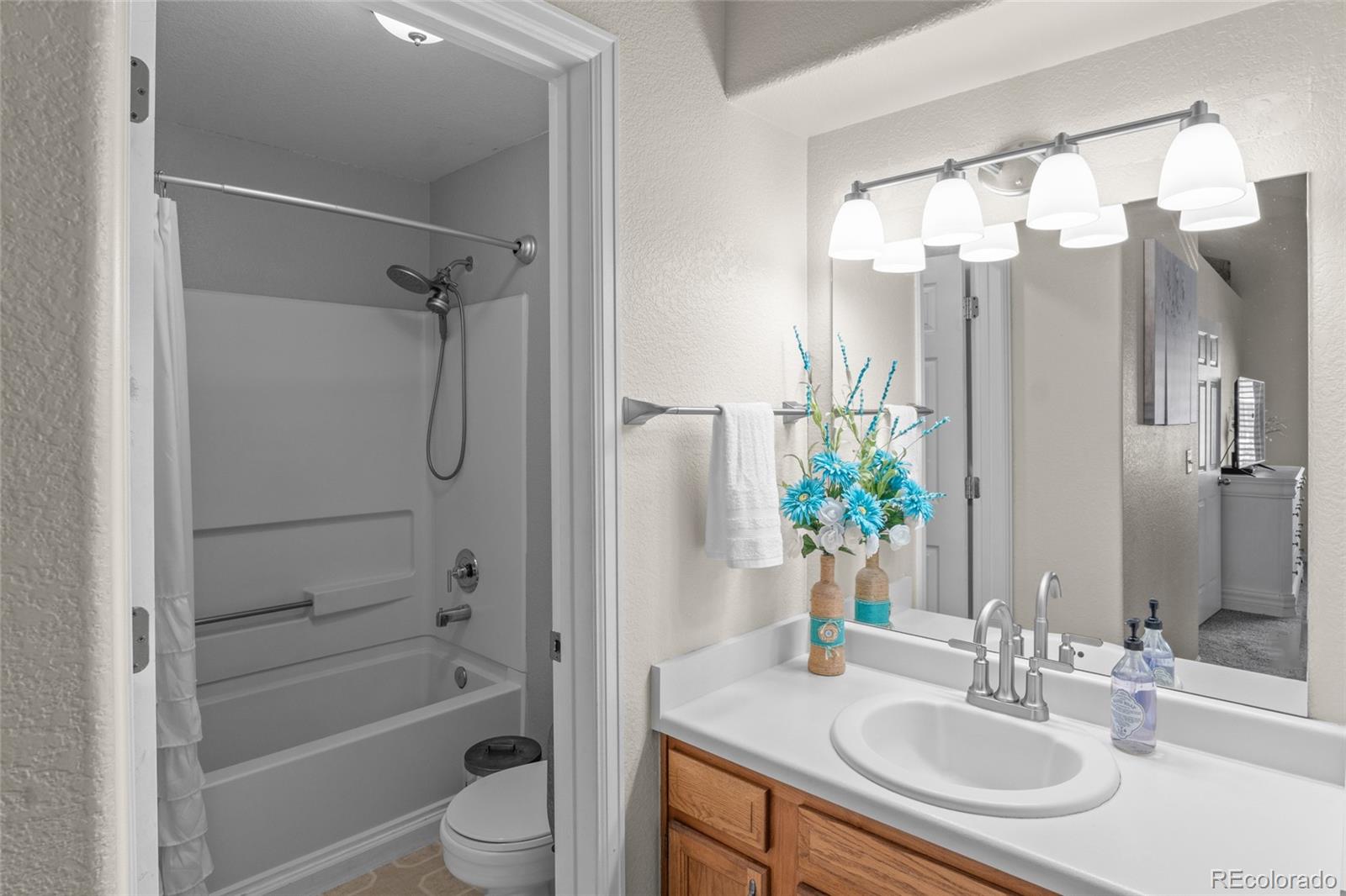1030 S Walden Way Unit: 102