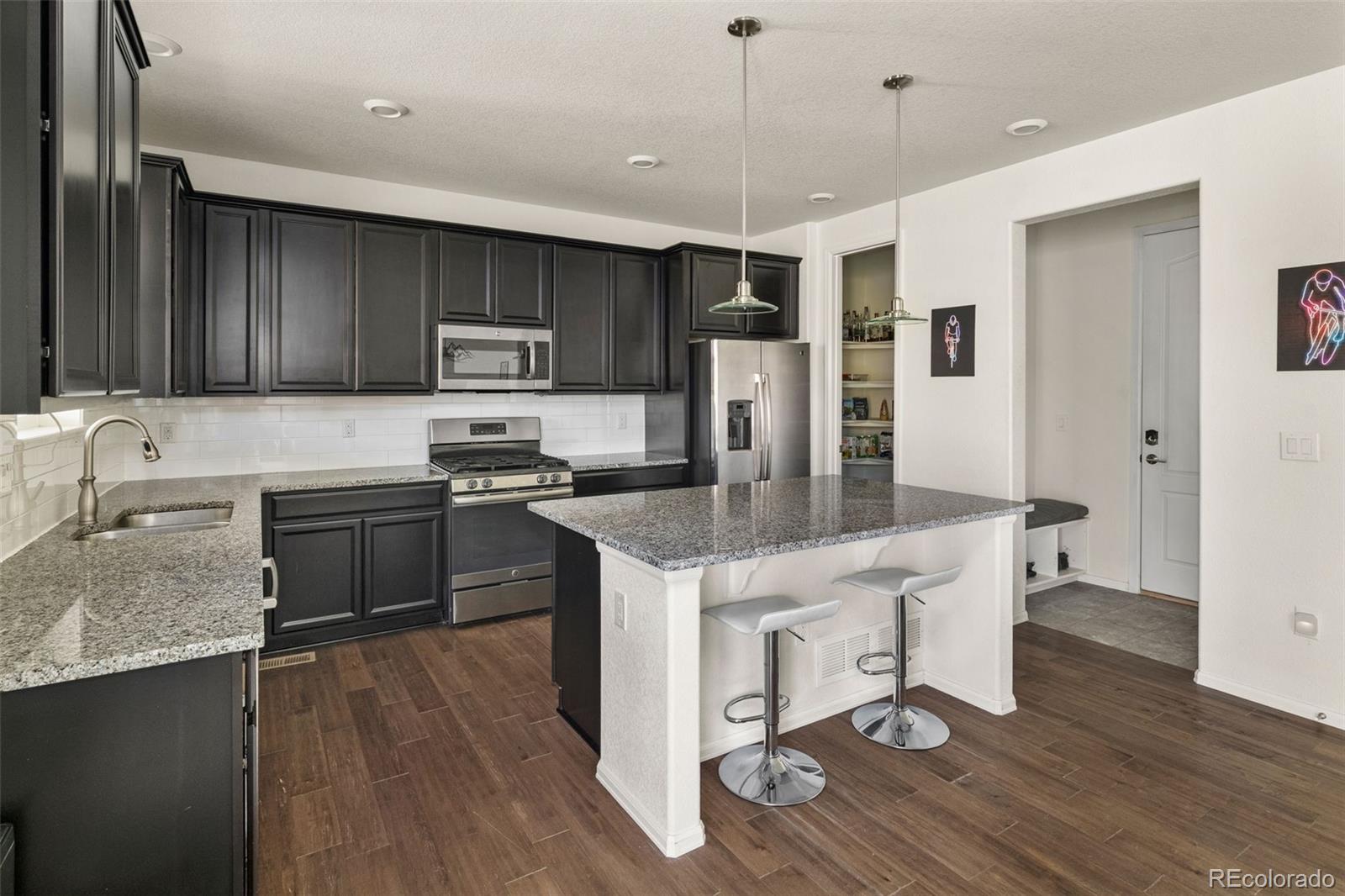 19255 W 84th Place
