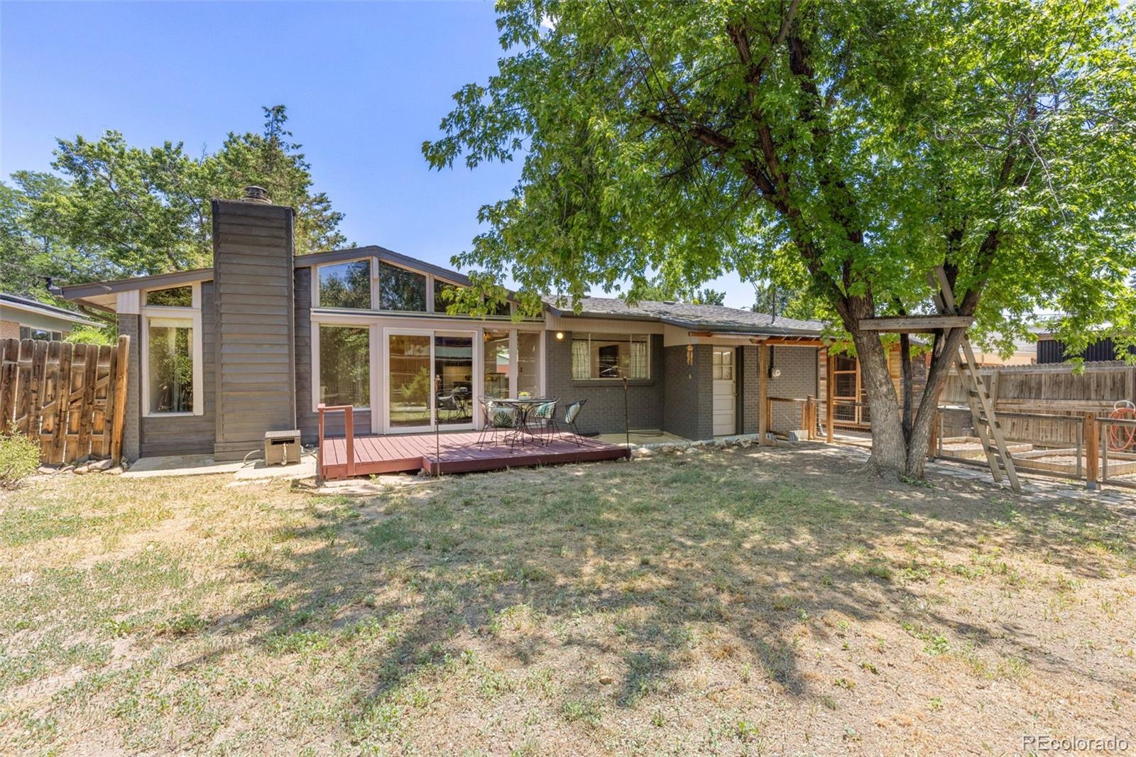 825 Marble Street