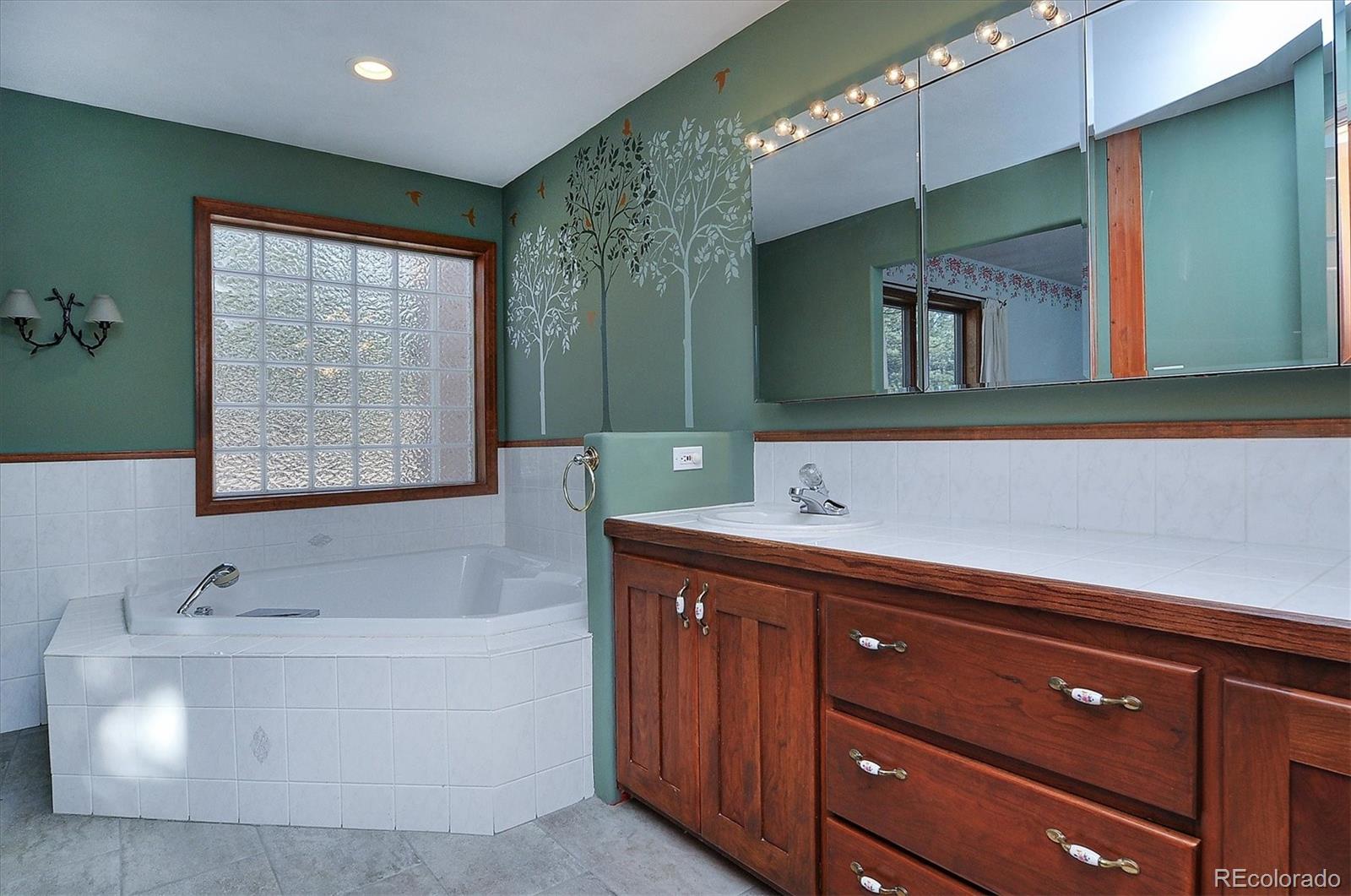 31219 Northwoods Circle