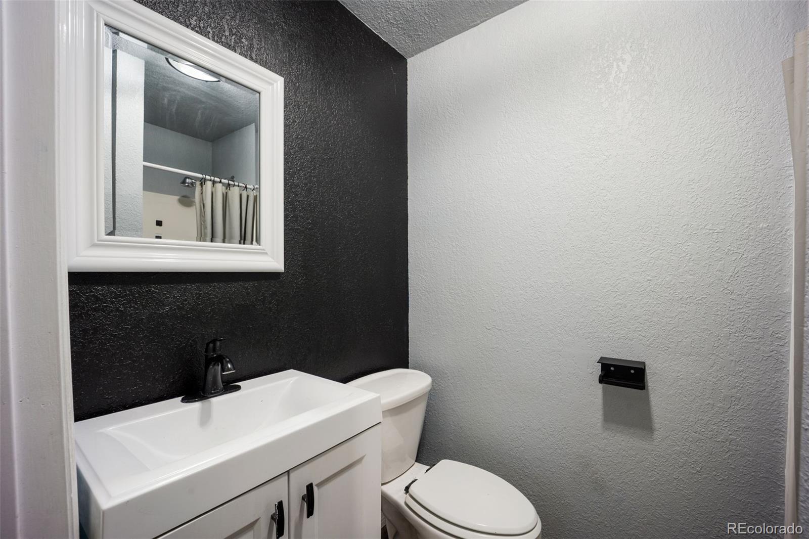 16211 E 17th Place Unit: C
