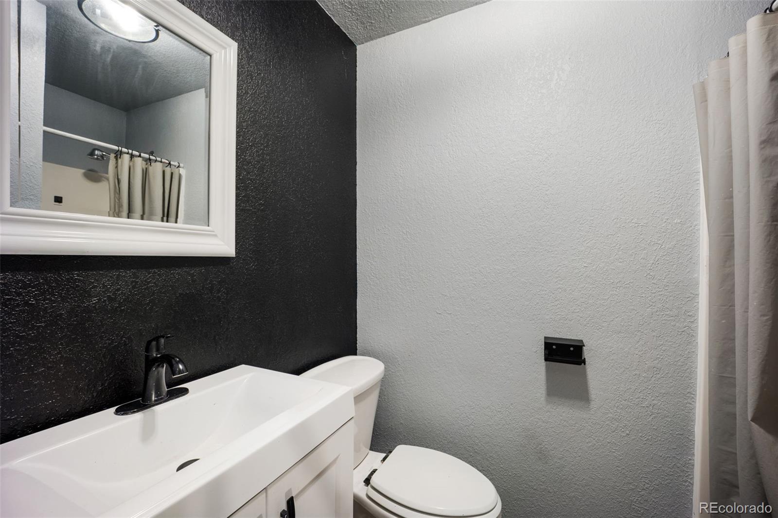 16211 E 17th Place Unit: C