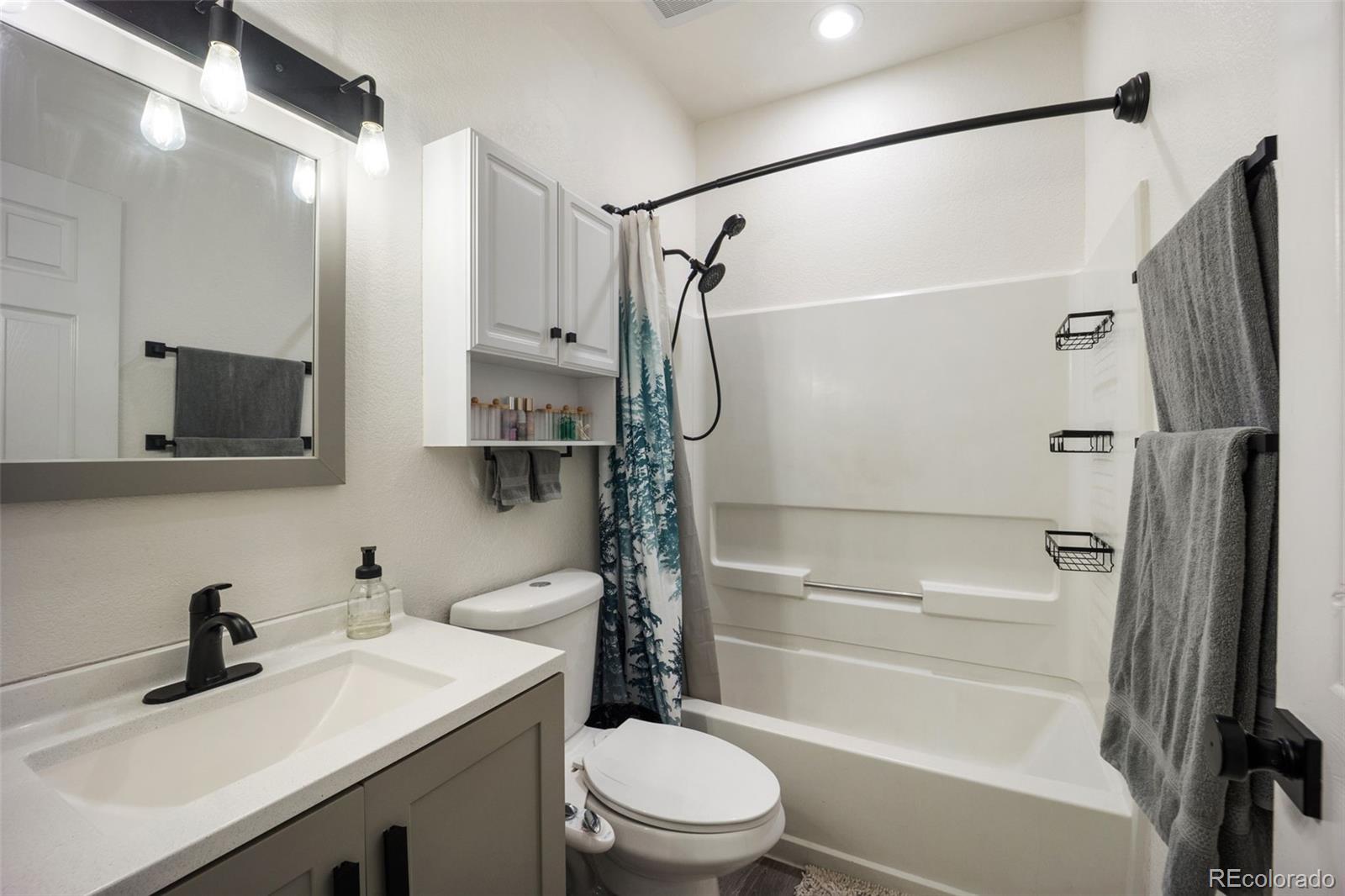 16211 E 17th Place Unit: C