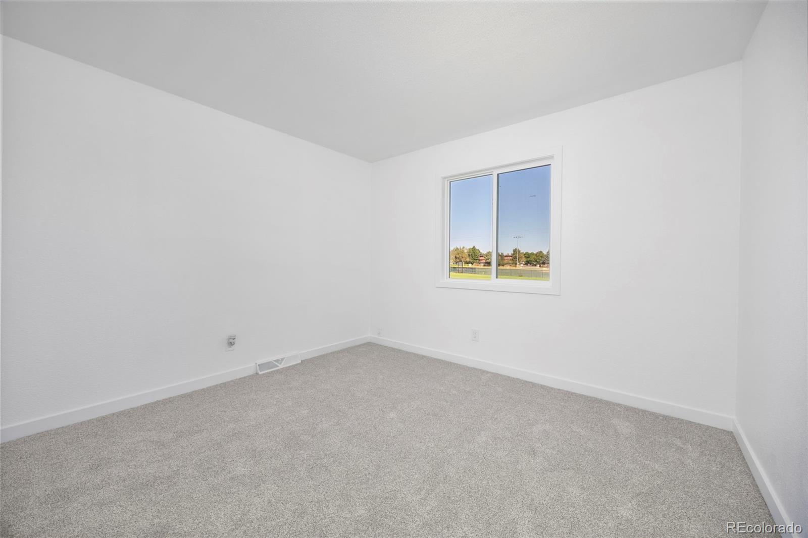 1635 Long Bow Court