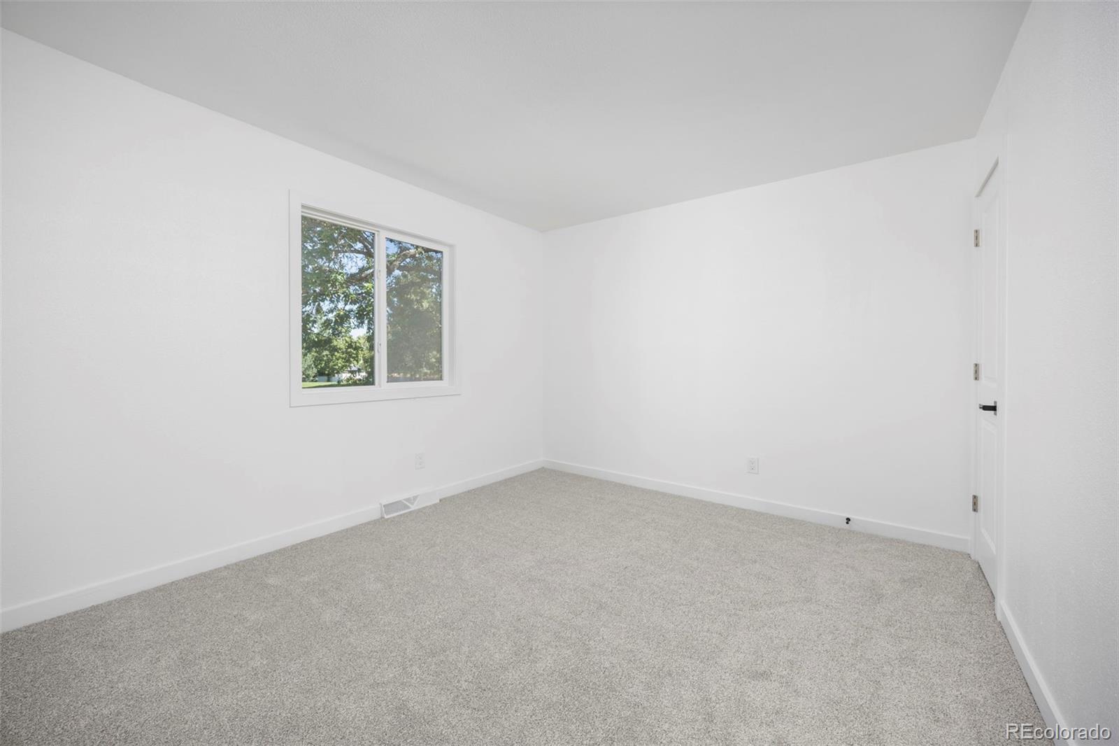 1635 Long Bow Court
