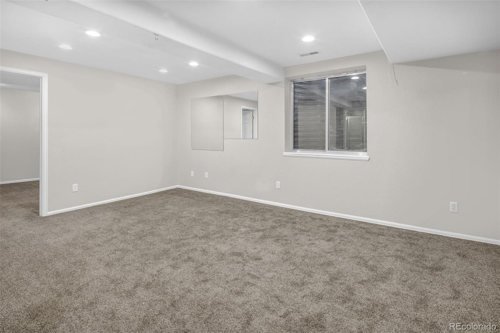 5122 S Nepal Way