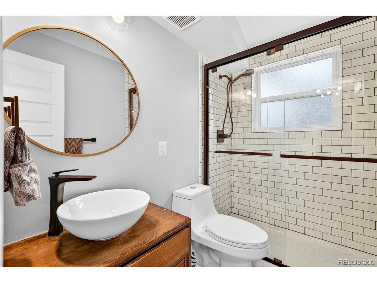 325 W Midway Blvd