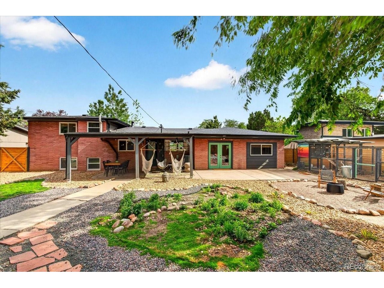 325 W Midway Blvd
