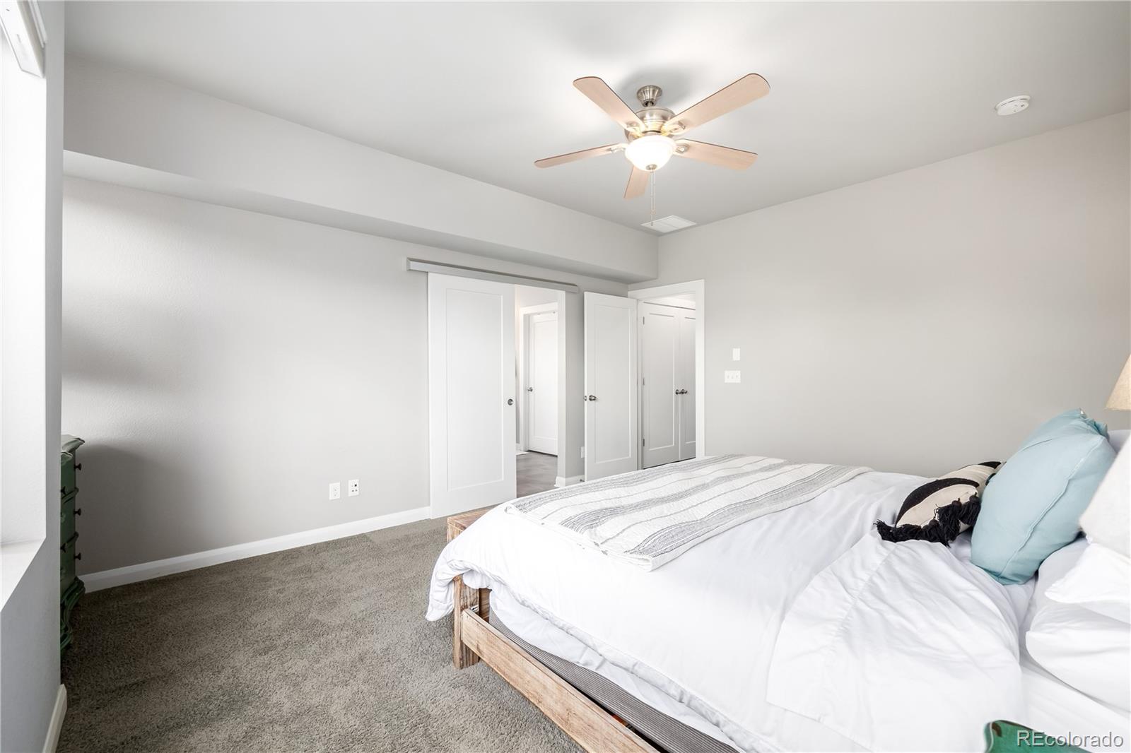 1764 W 67th Place
