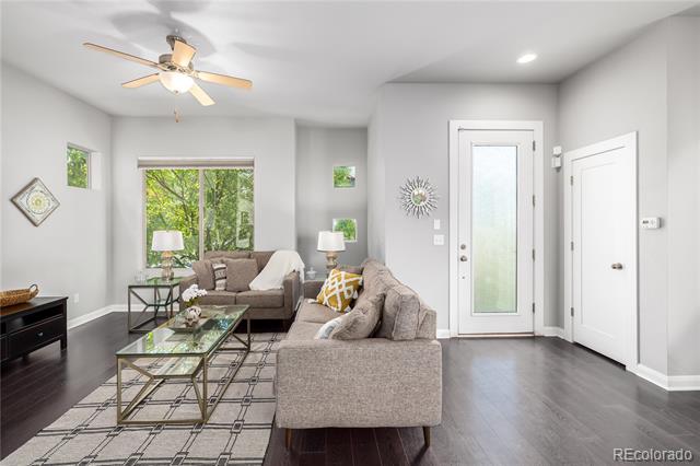 1764 W 67th Place