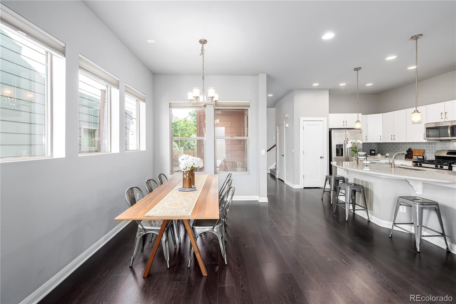 1764 W 67th Place