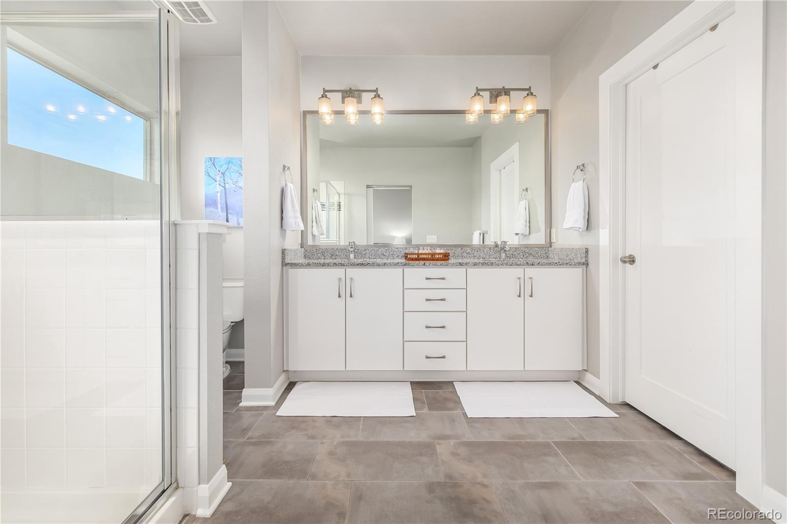 1764 W 67th Place