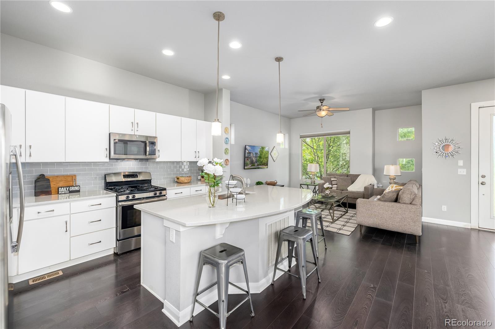 1764 W 67th Place