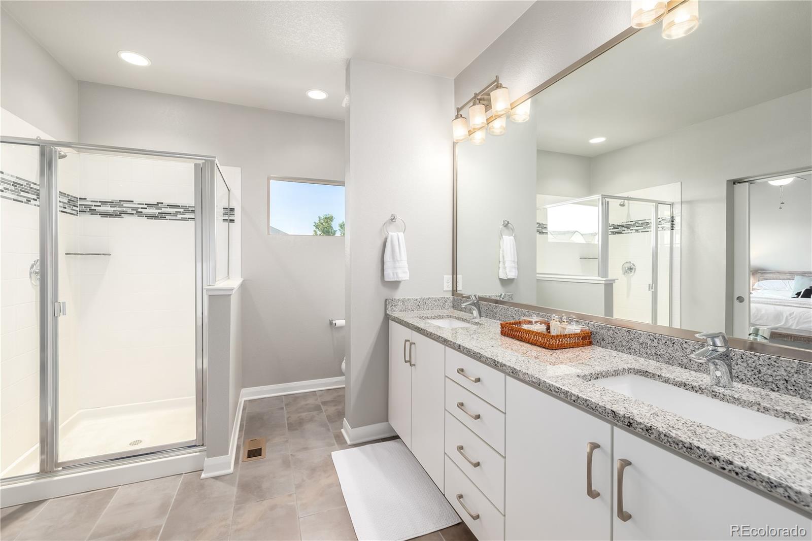 1764 W 67th Place