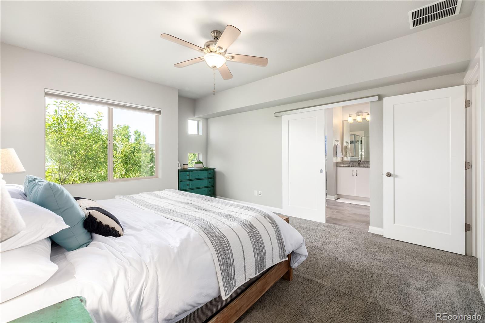 1764 W 67th Place