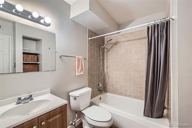 3653 S Sheridan Boulevard Unit: 16