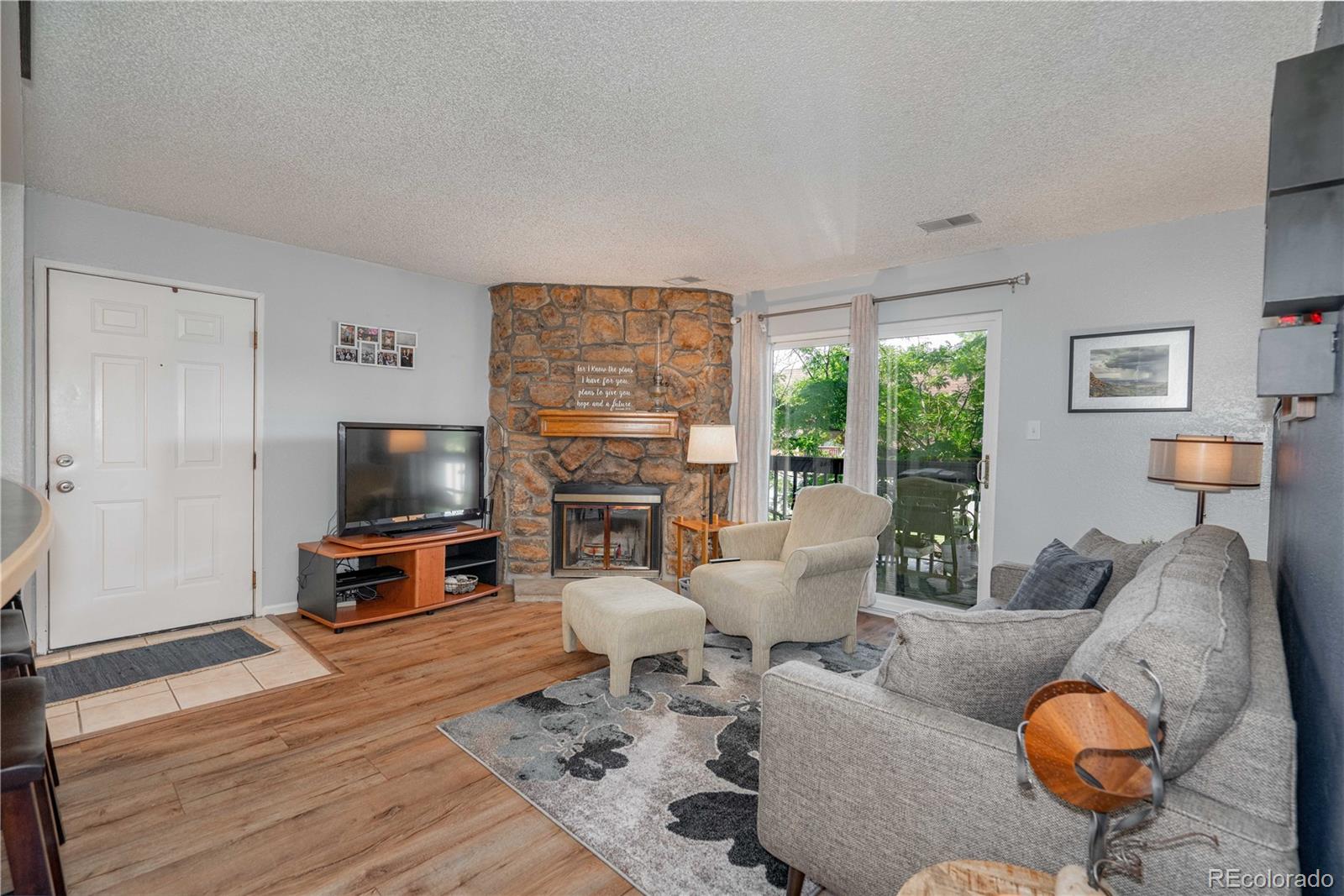 6388 Oak Court Unit: 201