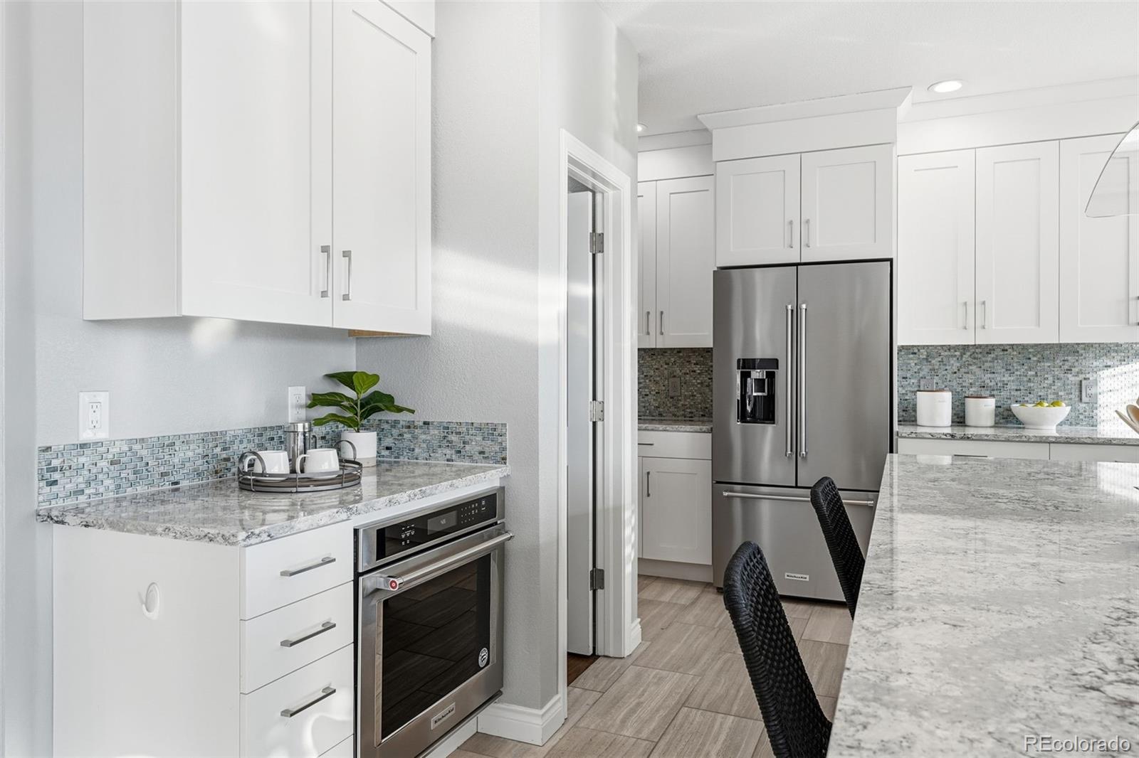 3860 Broadlands Lane