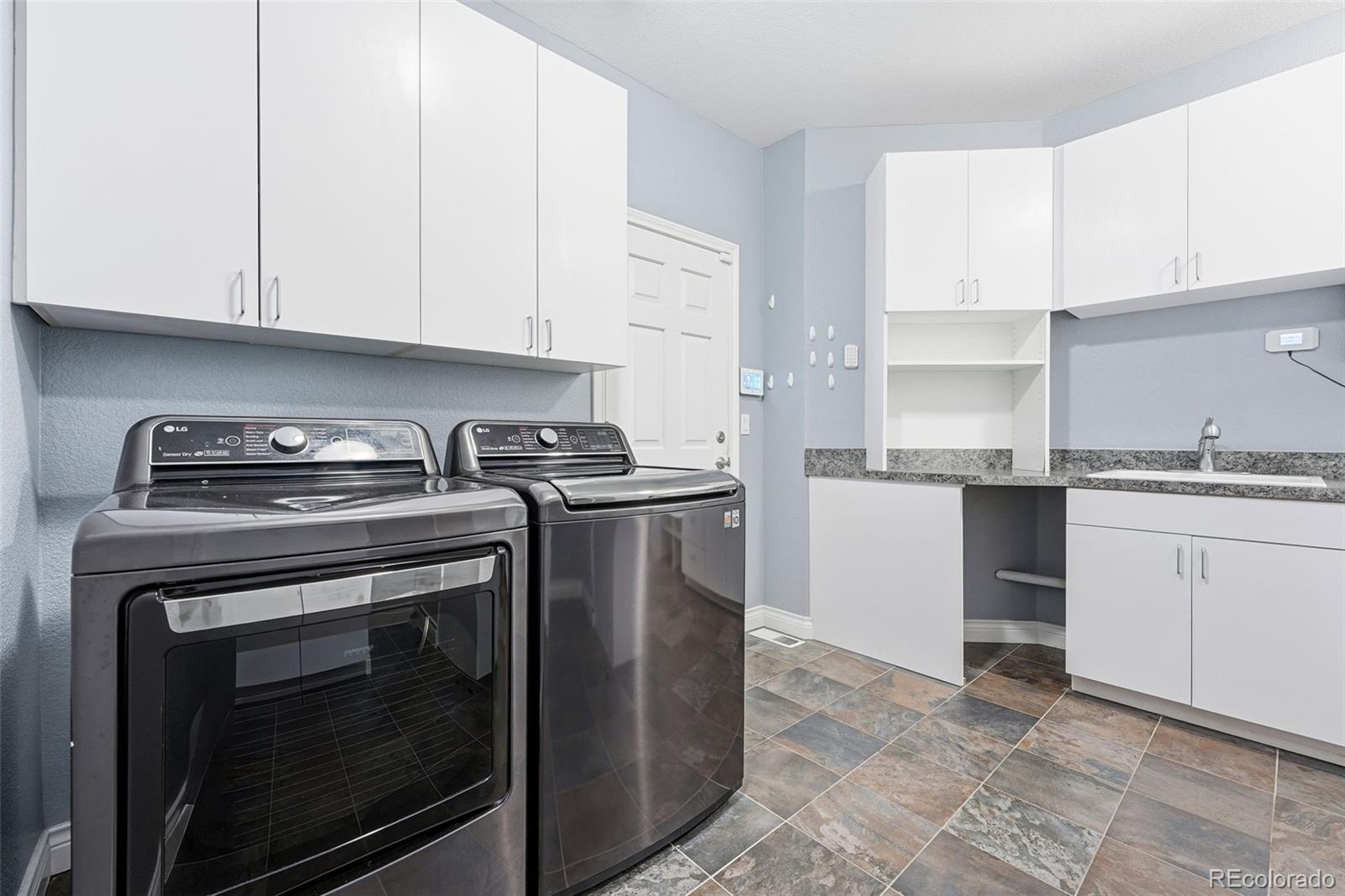 3860 Broadlands Lane