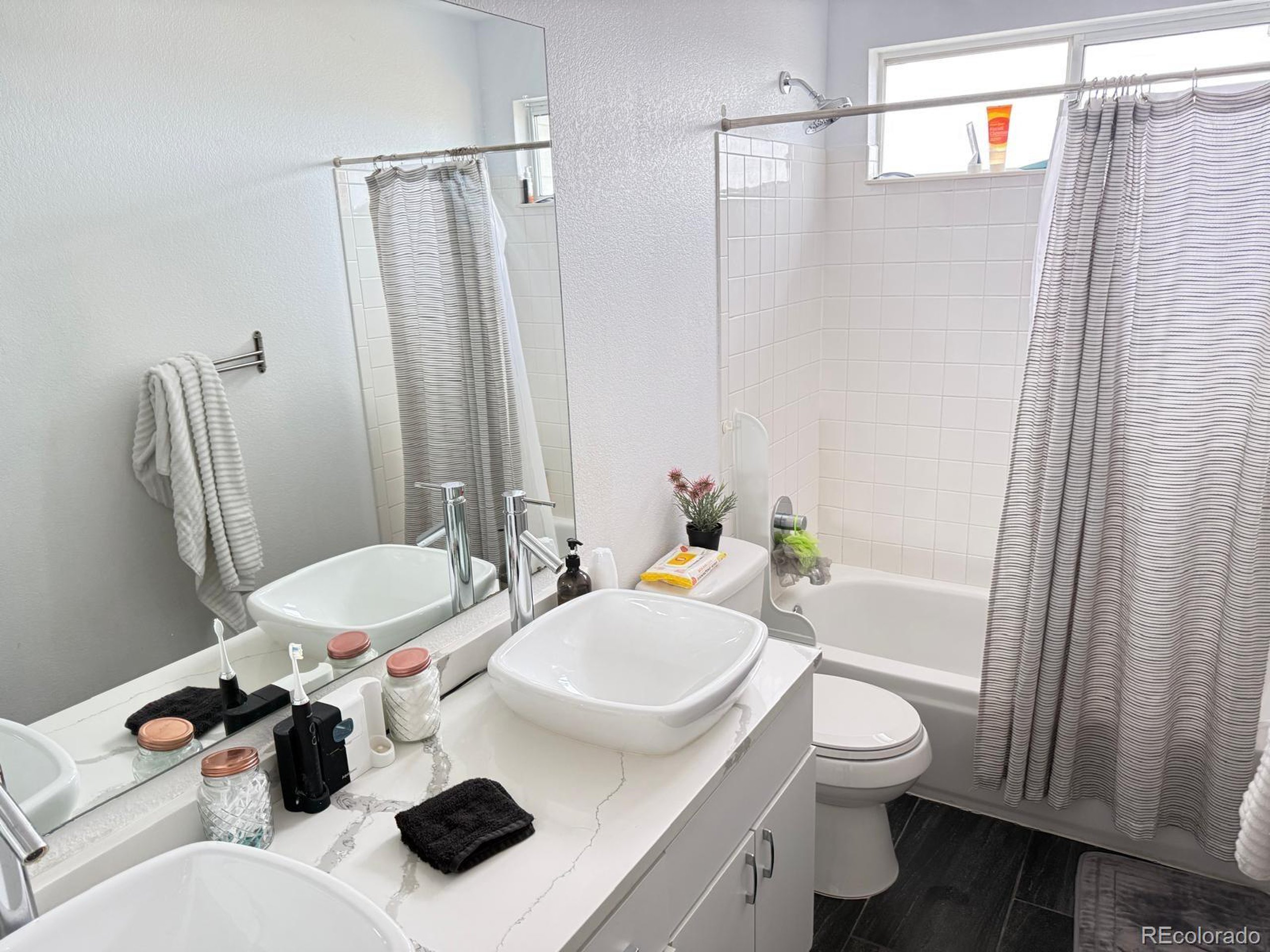 19987 E Belleview Pl