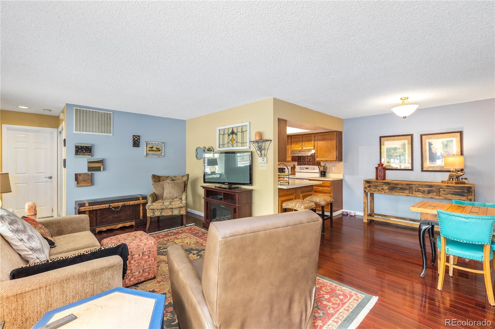 2306 S troy