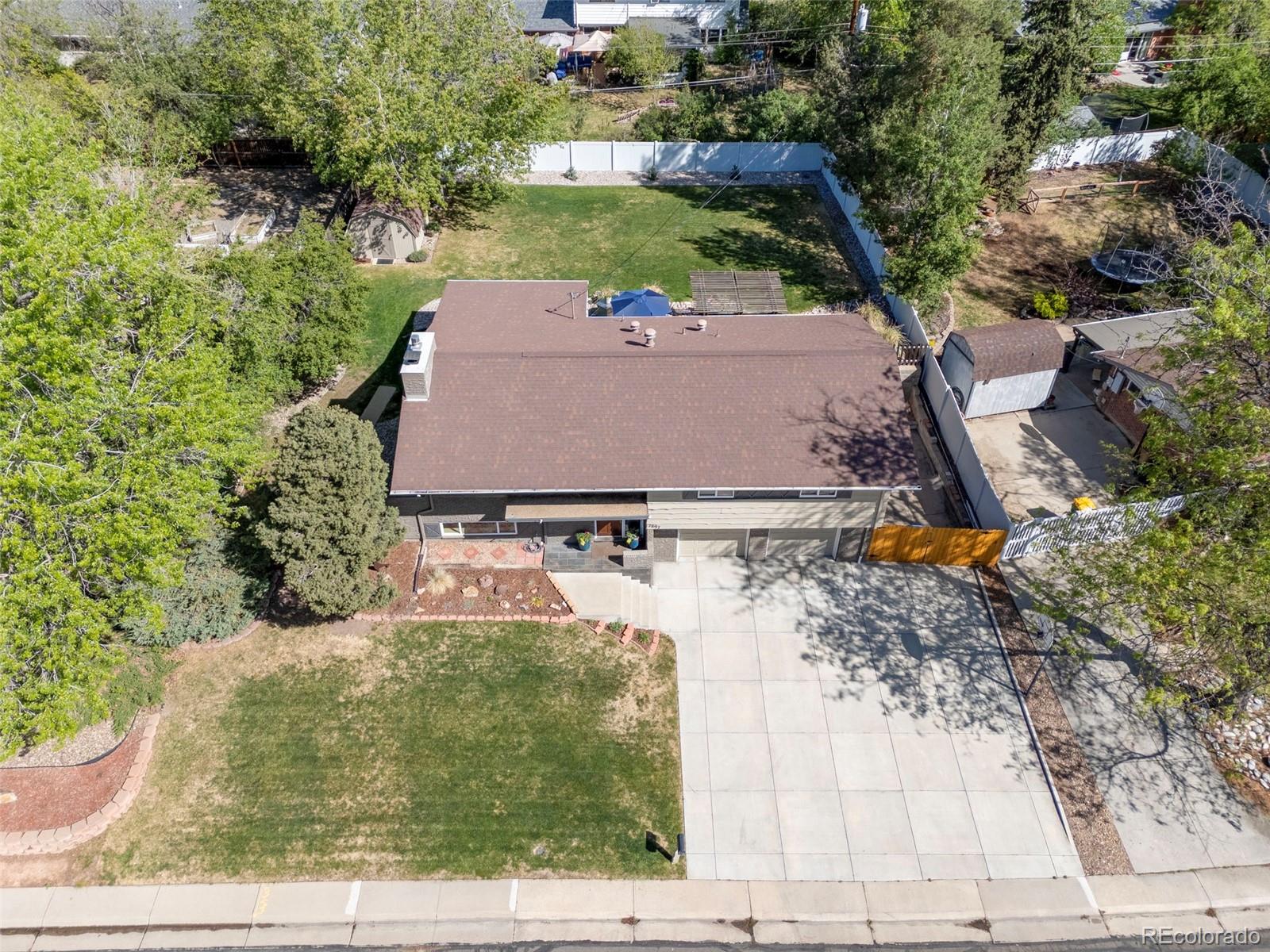 2897 Robb Circle