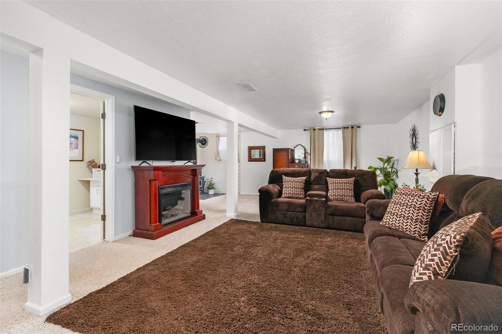 1019 S Waco Way