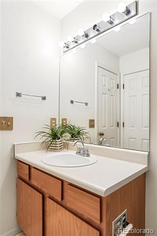 633 W 114th Way