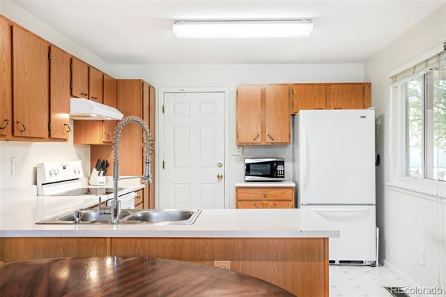 633 W 114th Way