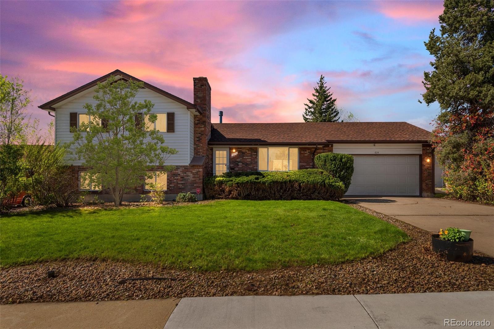 624 W 99th Avenue