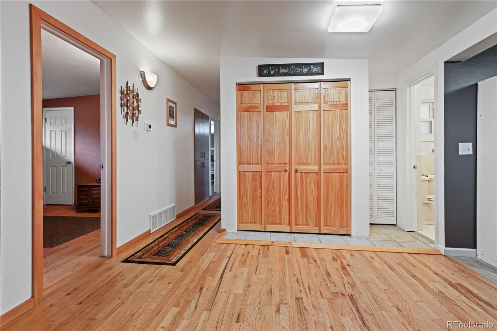2621 Valley View Drive
