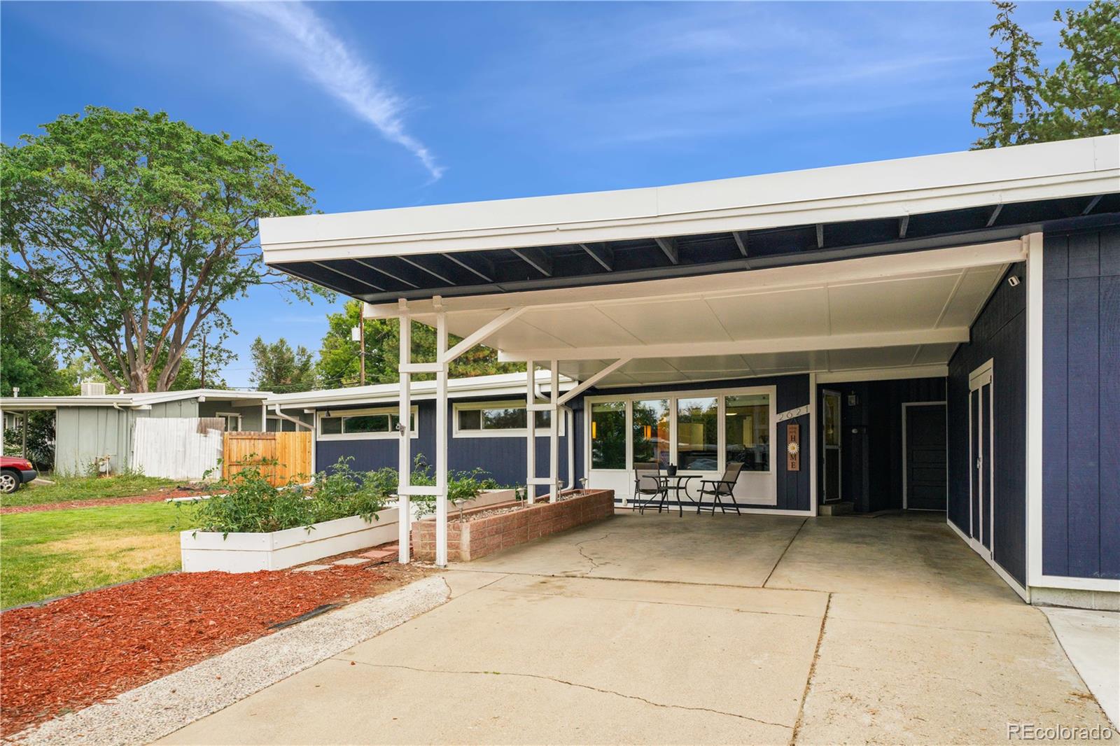 2621 Valley View Drive