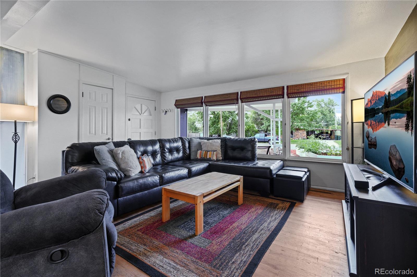 2621 Valley View Drive