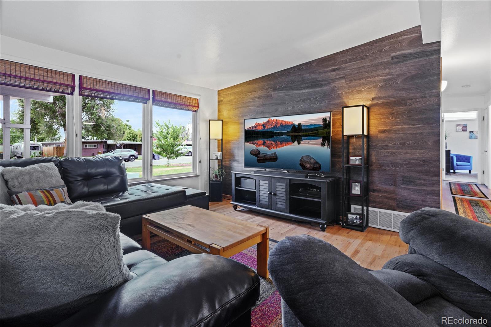 2621 Valley View Drive