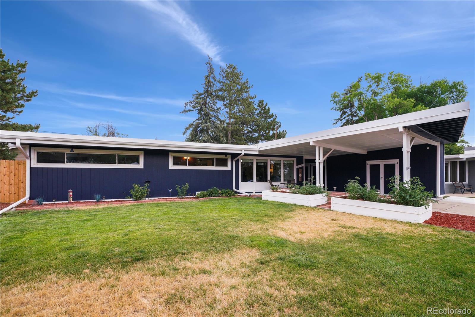2621 Valley View Drive