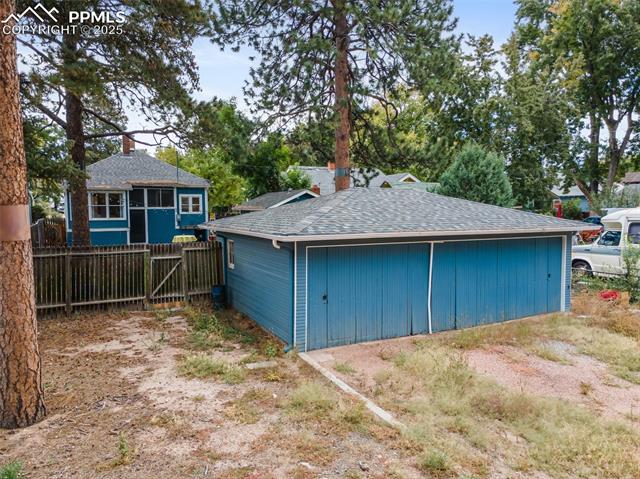 1124 N Cedar Street