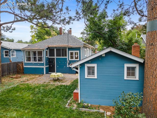 1124 N Cedar Street