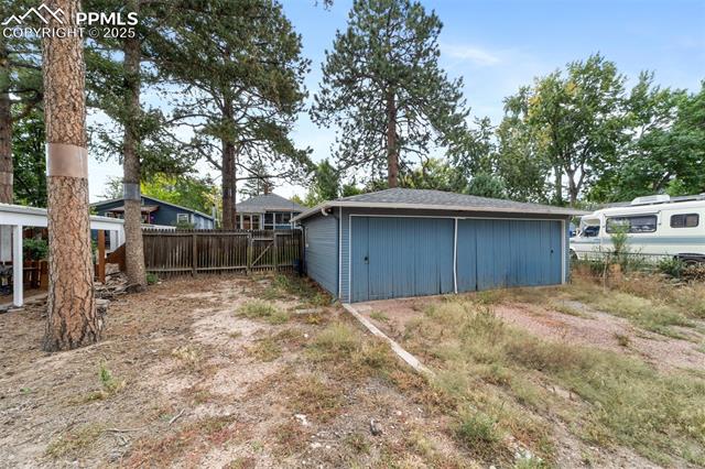 1124 N Cedar Street