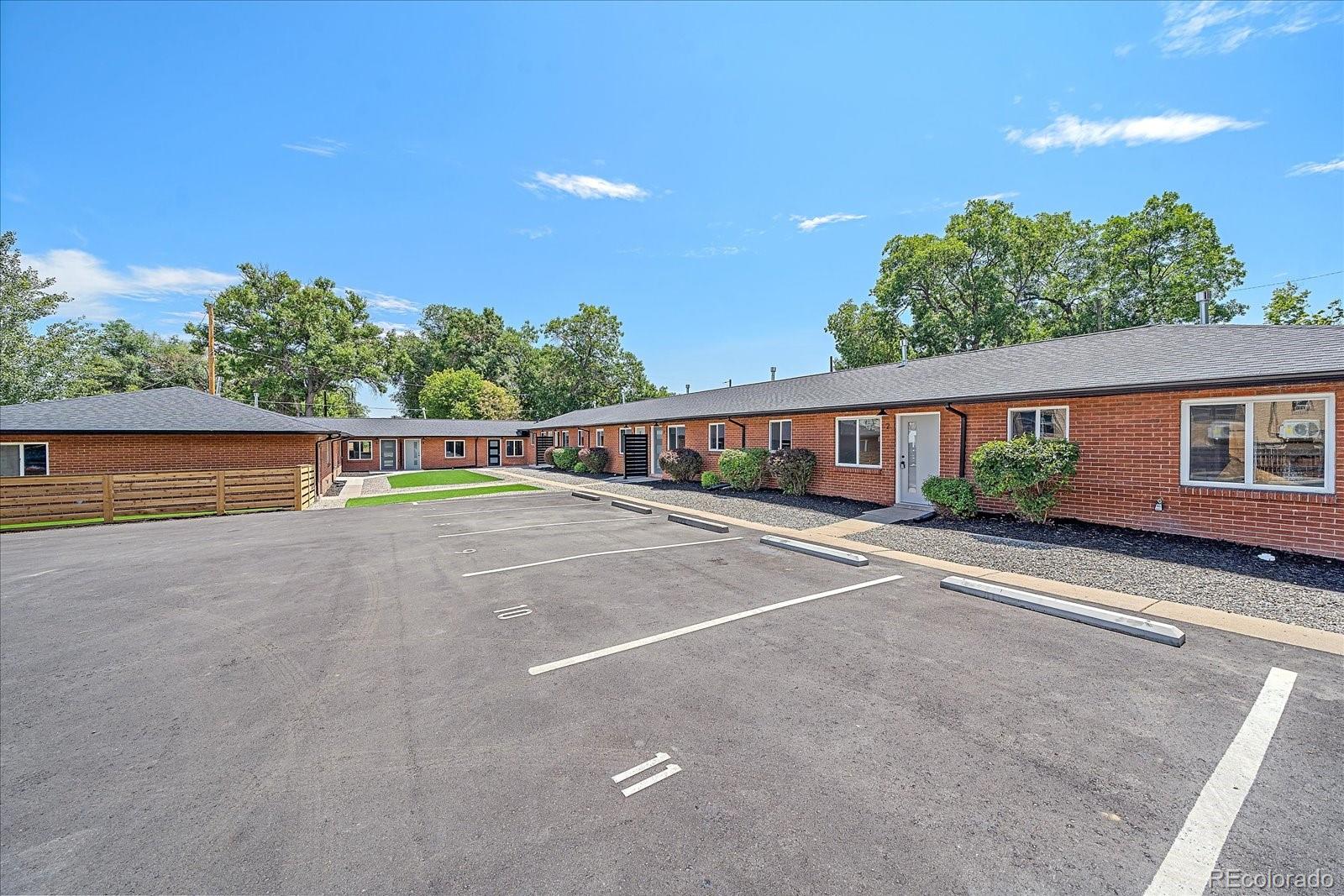 3738 N Eliot Street Unit: 10