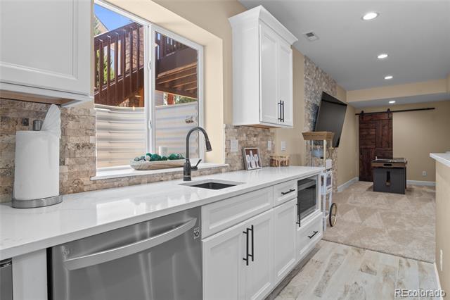 17888 Coral Burst Street