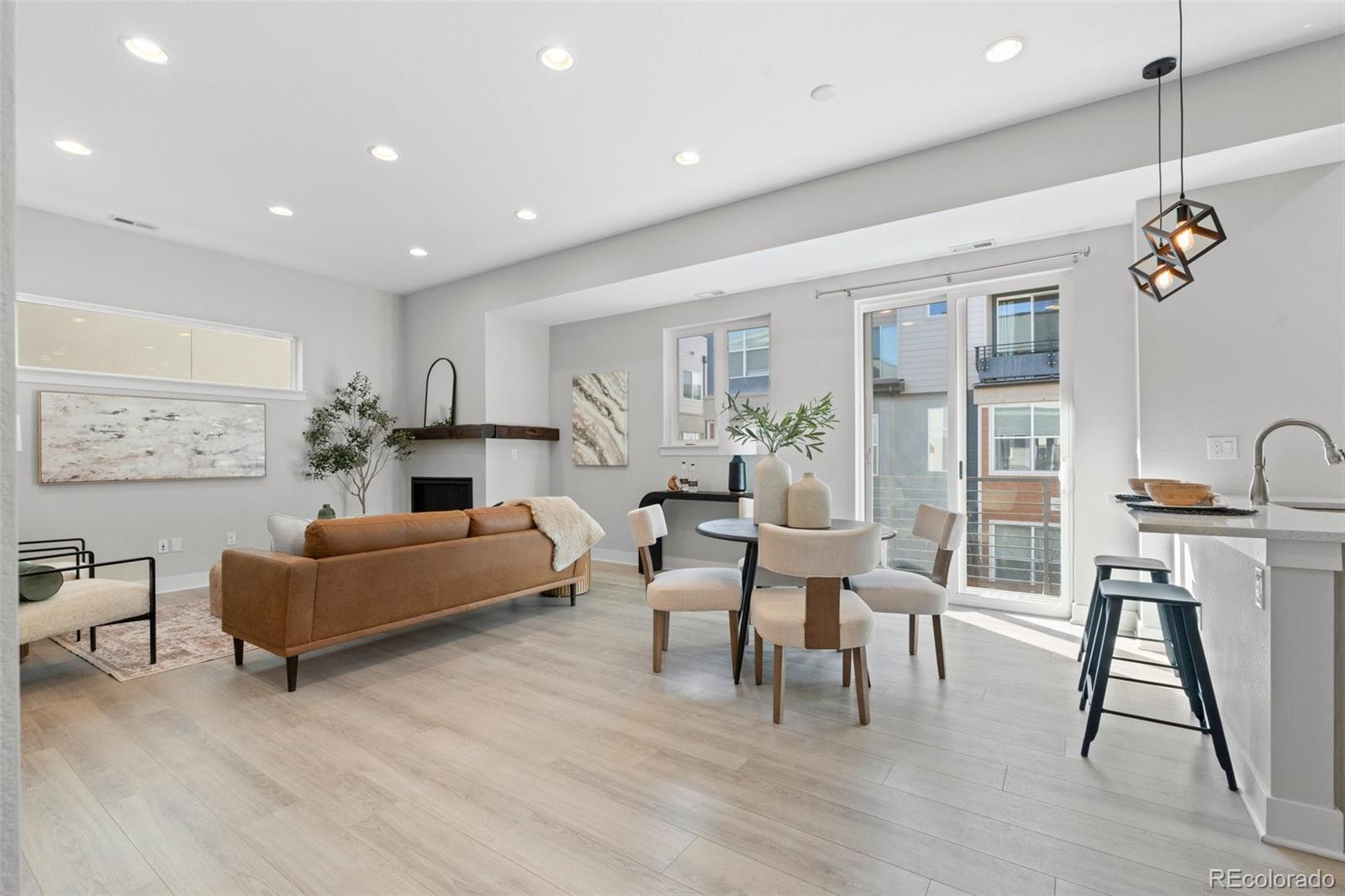 1625 King Street Unit: 4