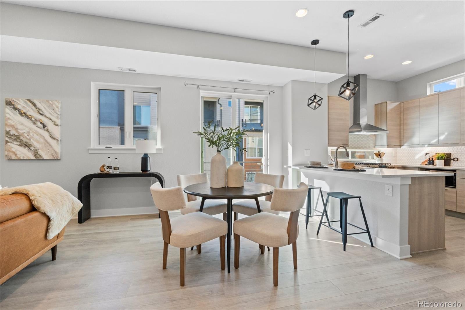 1625 King Street Unit: 4