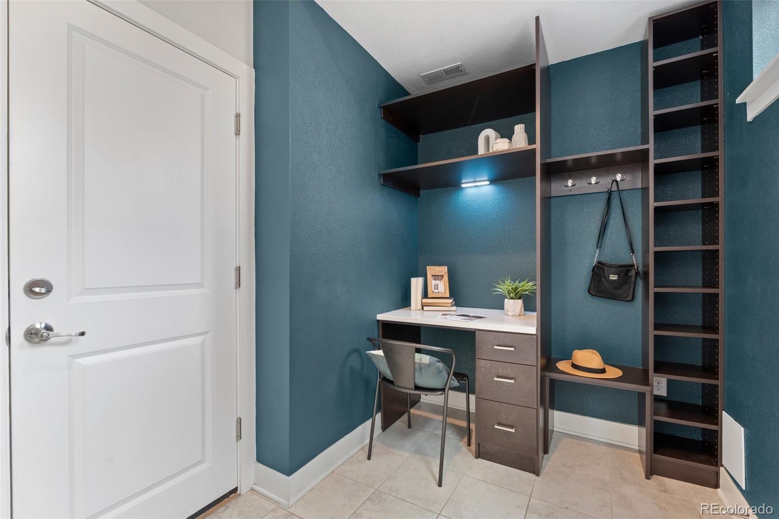 1625 King Street Unit: 4