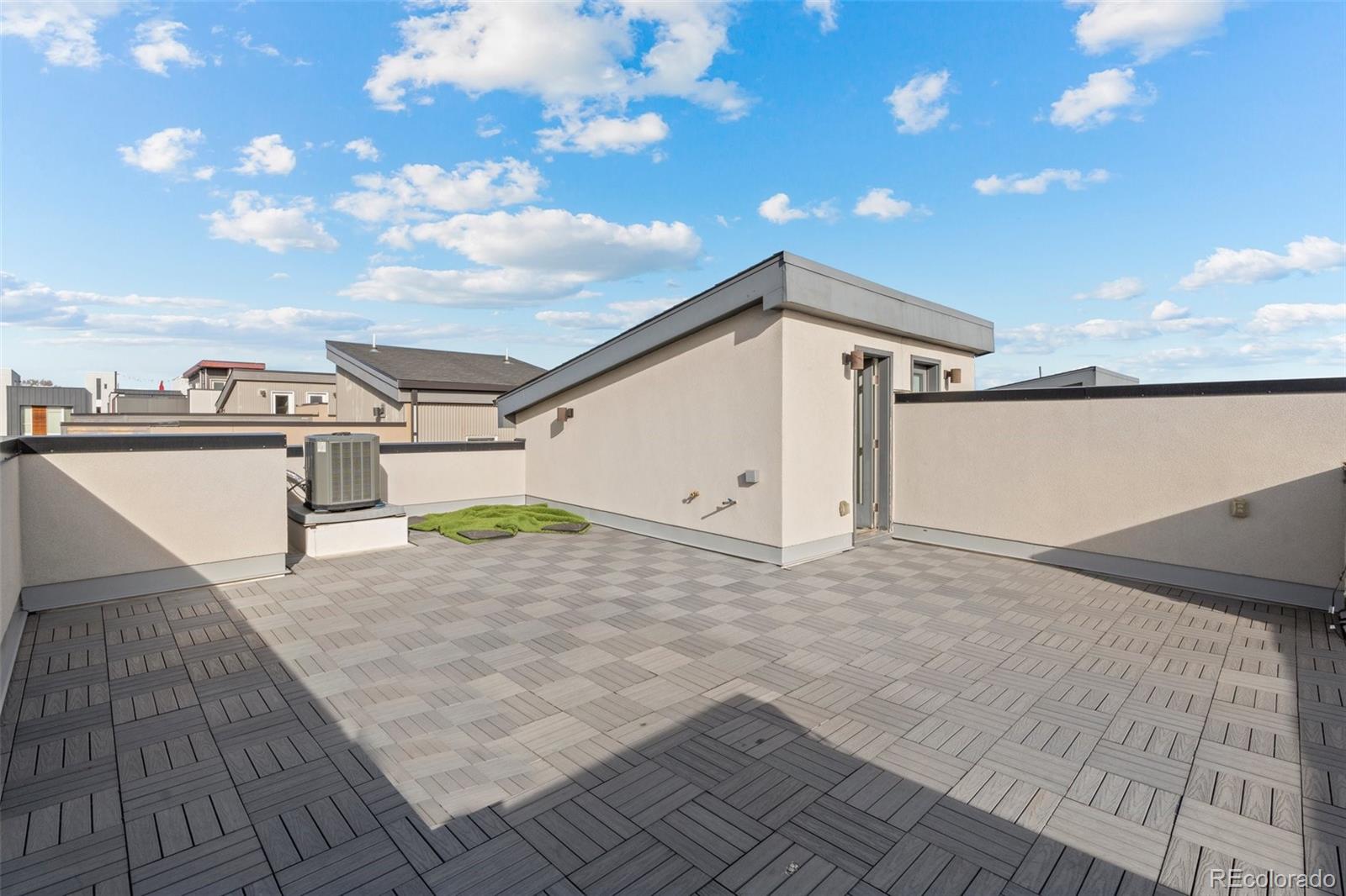 1625 King Street Unit: 4