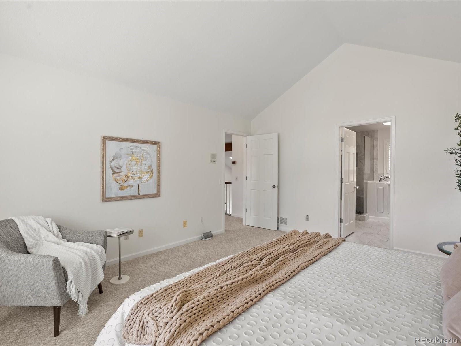 6221 Songbird Circle